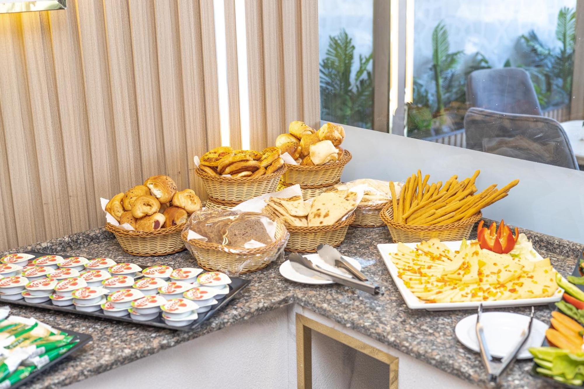 Comfort Giza Top Hotel Kairo Bagian luar foto